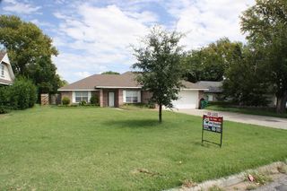 509 CHARLOTTE AVENUE, Burkburnett, TX 76354