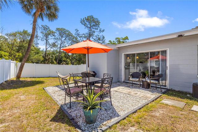 2125 W HIAWATHA STREET, Tampa, FL 33604