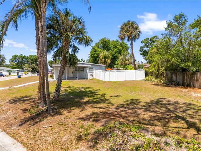 2125 W HIAWATHA STREET, Tampa, FL 33604
