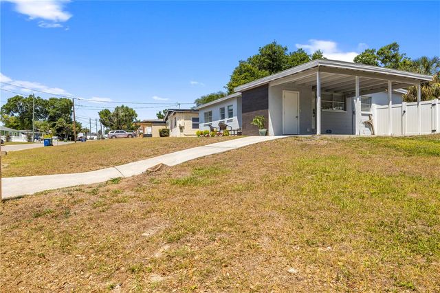 2125 W HIAWATHA STREET, Tampa, FL 33604