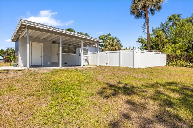 2125 W HIAWATHA STREET, Tampa, FL 33604