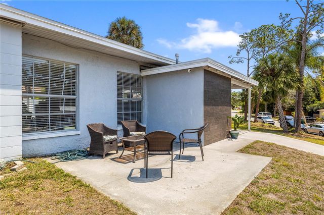 2125 W HIAWATHA STREET, Tampa, FL 33604