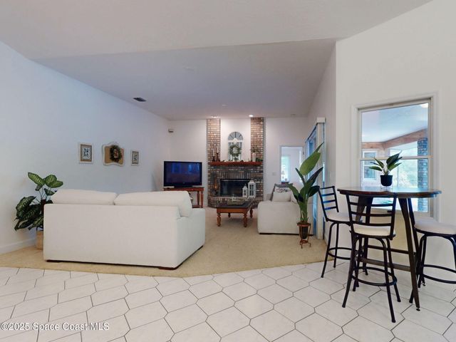 1651 Seabury Point Road NW, Palm Bay, FL 32907