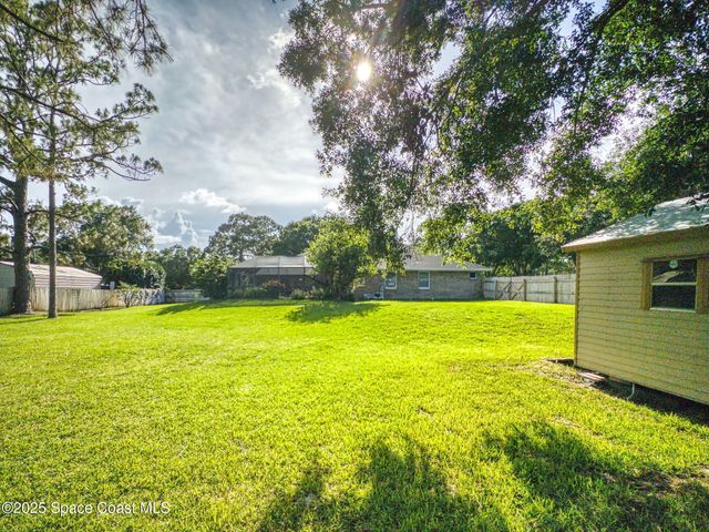 1651 Seabury Point Road NW, Palm Bay, FL 32907
