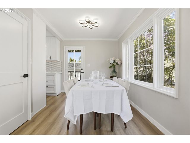 1775 Ne HOLMAN St, Portland, OR 97211