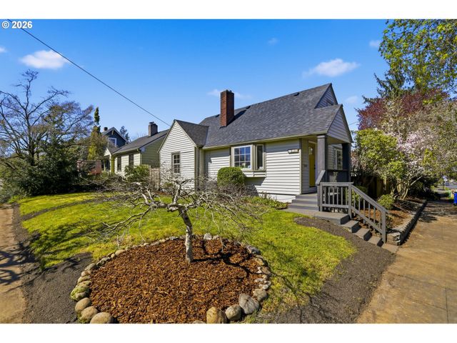 1775 Ne HOLMAN St, Portland, OR 97211