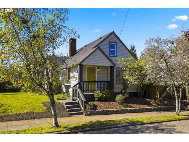 1775 Ne HOLMAN St, Portland, OR 97211