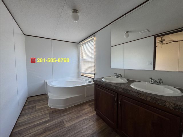 16206 Wood Drive Drive, Channelview, TX 77530