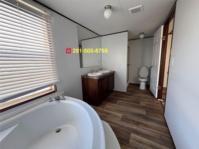 16206 Wood Drive Drive, Channelview, TX 77530