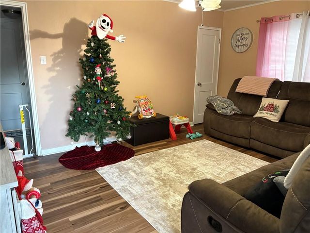 565 Wilson Boulevard, Axis, AL 36505