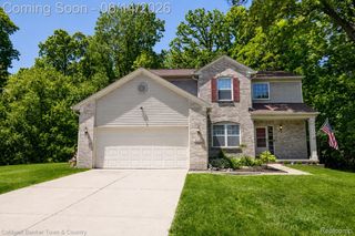 9120 Lakewood Drive, Northfield Township, MI 48189