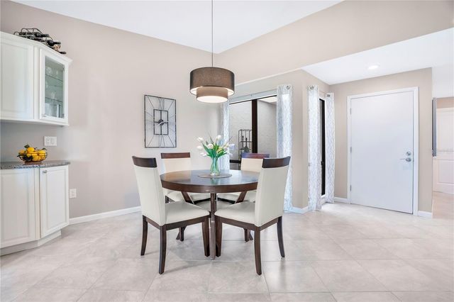 4013 CATALINA DRIVE 4013, Bradenton, FL 34210