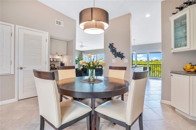 4013 CATALINA DRIVE 4013, Bradenton, FL 34210