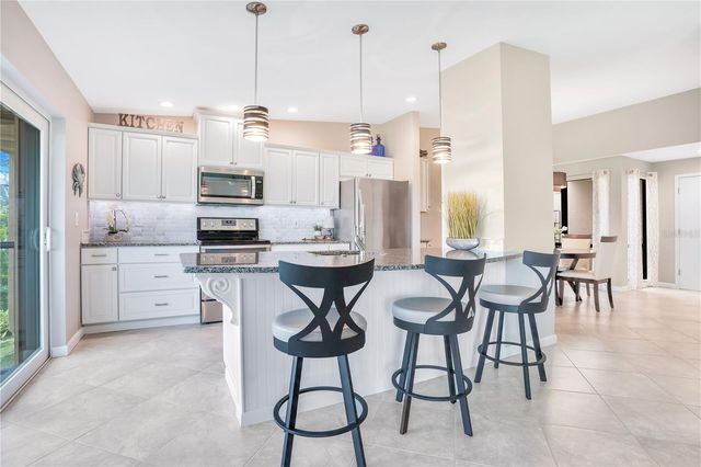 4013 CATALINA DRIVE 4013, Bradenton, FL 34210