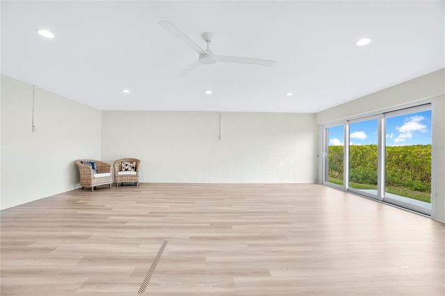 4013 CATALINA DRIVE 4013, Bradenton, FL 34210