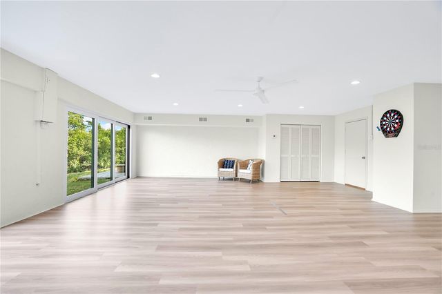 4013 CATALINA DRIVE 4013, Bradenton, FL 34210