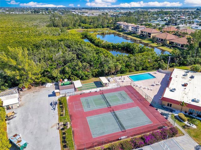 4013 CATALINA DRIVE 4013, Bradenton, FL 34210