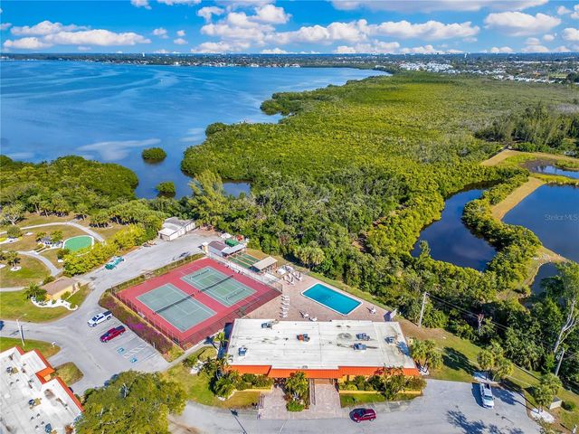 4013 CATALINA DRIVE 4013, Bradenton, FL 34210