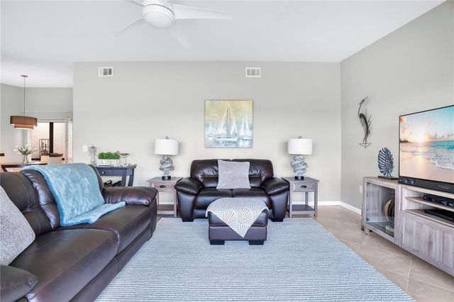 4013 CATALINA DRIVE 4013, Bradenton, FL 34210