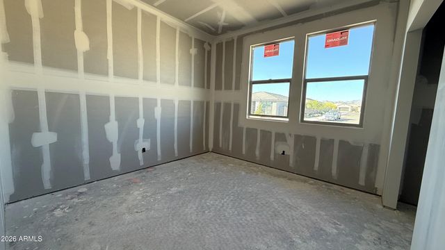 24071 W HUNTINGTON Drive, Buckeye, AZ 85326