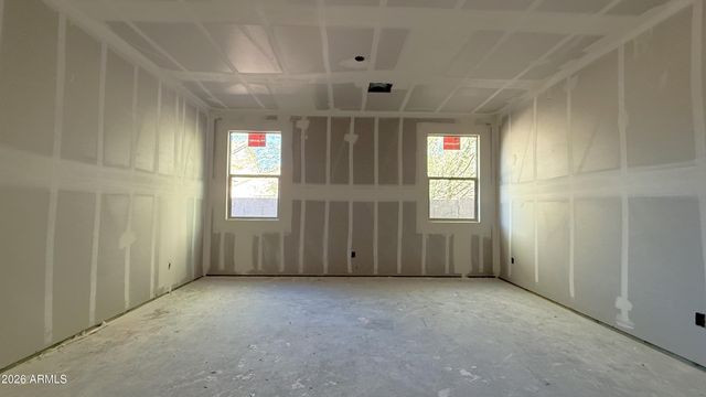 24071 W HUNTINGTON Drive, Buckeye, AZ 85326