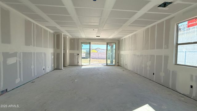 24071 W HUNTINGTON Drive, Buckeye, AZ 85326