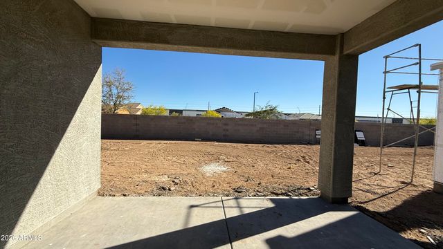 24071 W HUNTINGTON Drive, Buckeye, AZ 85326