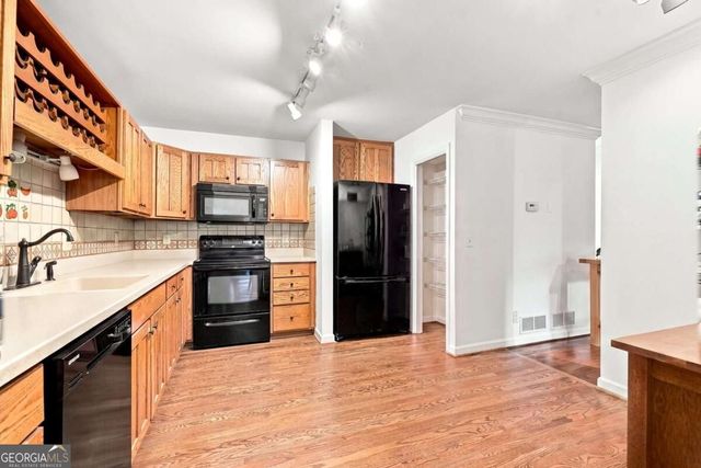 3776 Ashford Lake Court NE, Brookhaven, GA 30319