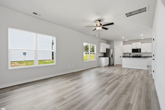 419 West Claywalk Road, Woodruff, SC 29388