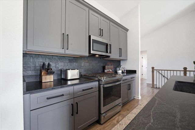 2938 Yahara DRIVE, Summit, WI 53066