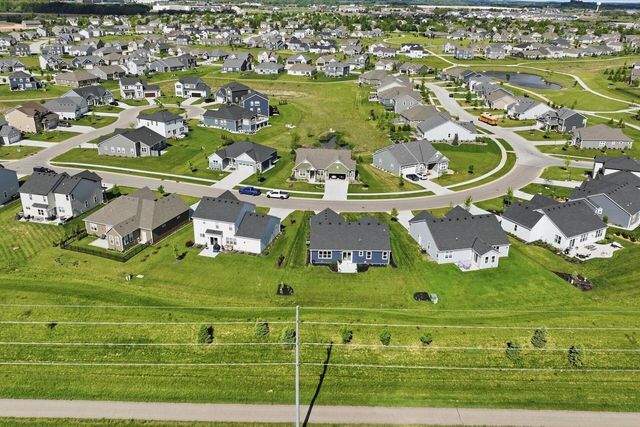 2938 Yahara DRIVE, Summit, WI 53066