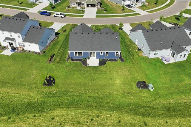 2938 Yahara DRIVE, Summit, WI 53066
