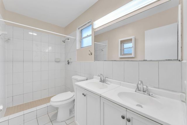 2444 Raleigh Street, Hollywood, FL 33020