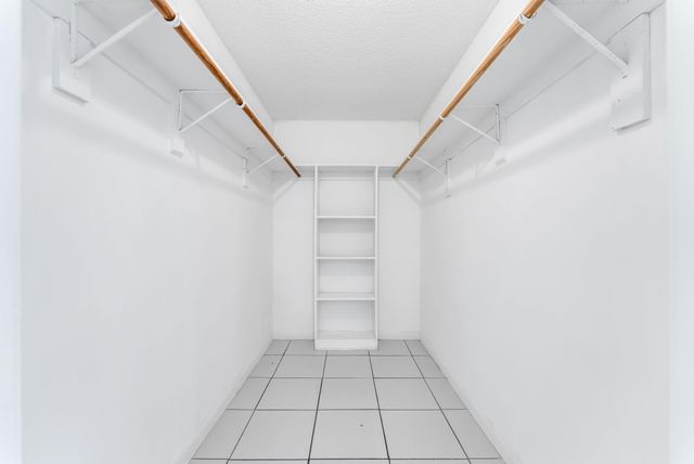 2444 Raleigh Street, Hollywood, FL 33020