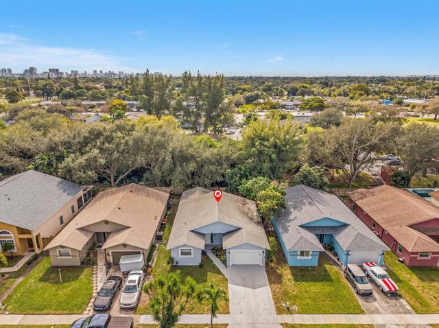 2444 Raleigh Street, Hollywood, FL 33020