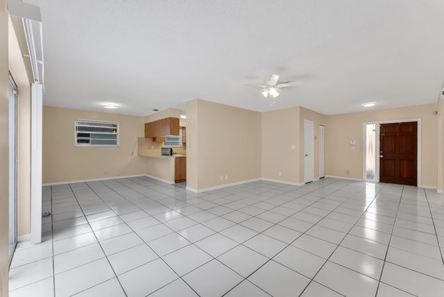 2444 Raleigh Street, Hollywood, FL 33020