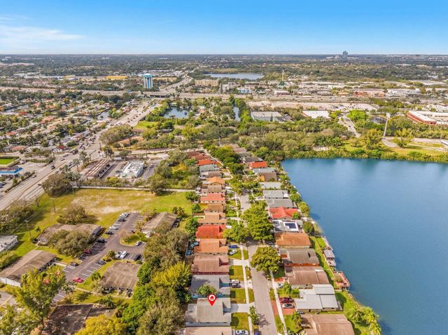 2444 Raleigh Street, Hollywood, FL 33020