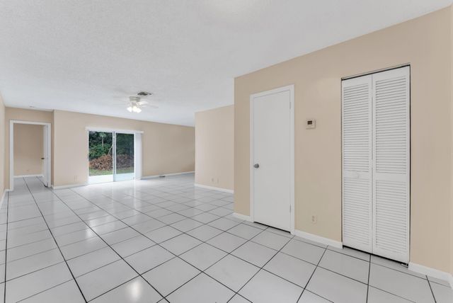 2444 Raleigh Street, Hollywood, FL 33020