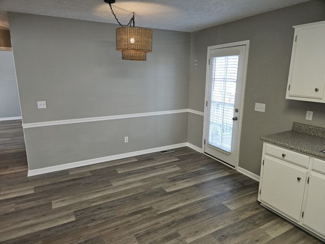 124 Wolverine Trl, La Vergne, TN 37086