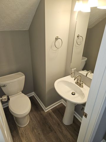 124 Wolverine Trl, La Vergne, TN 37086