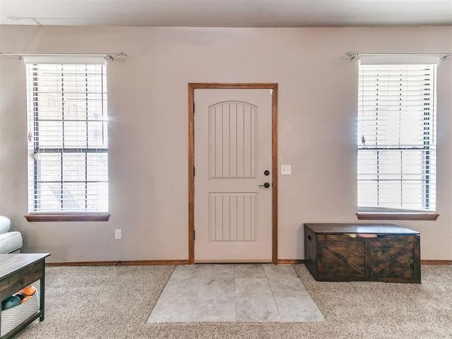 945 Fox Run Lane, Blanchard, OK 73010