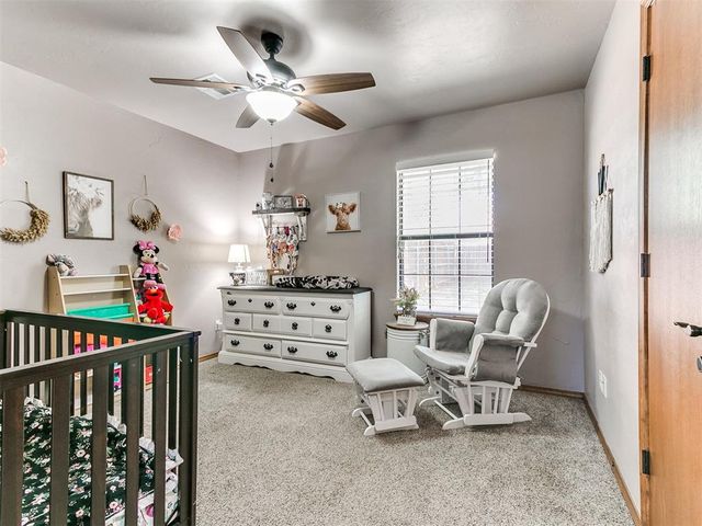 945 Fox Run Lane, Blanchard, OK 73010