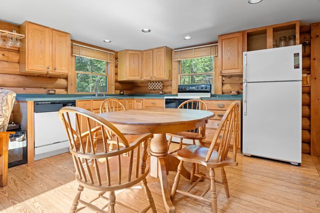 553 Roaring Branch Road, Arlington, VT 05250