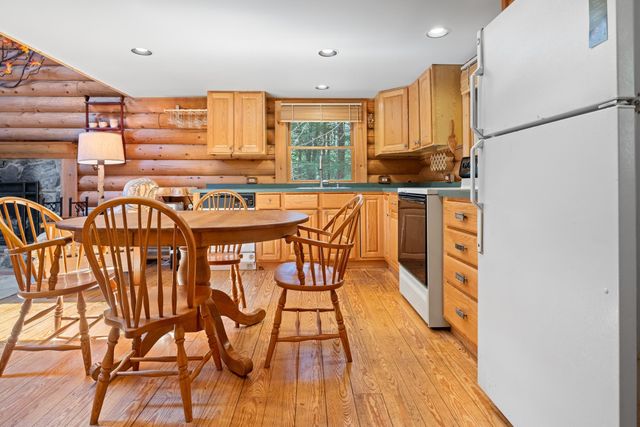 553 Roaring Branch Road, Arlington, VT 05250