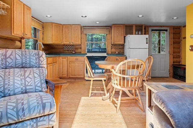 553 Roaring Branch Road, Arlington, VT 05250