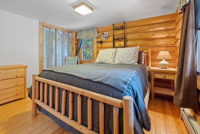 553 Roaring Branch Road, Arlington, VT 05250