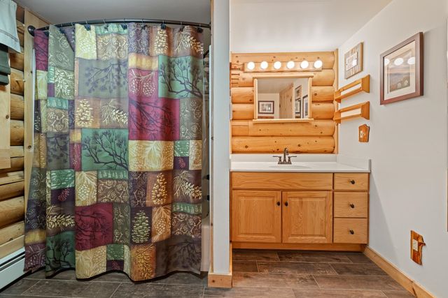 553 Roaring Branch Road, Arlington, VT 05250
