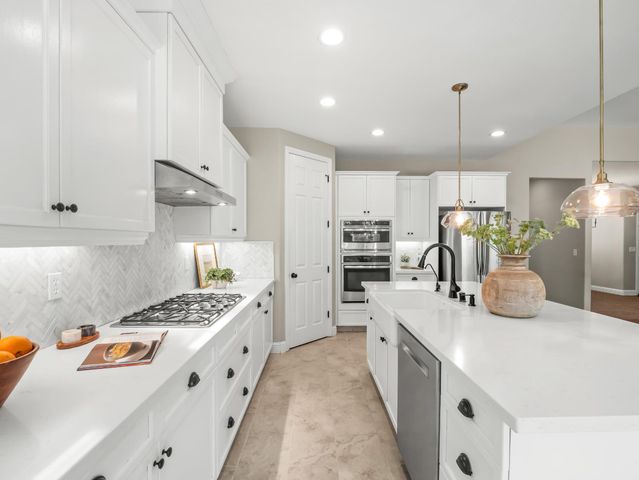 1970 N Langley, Clovis, CA 93619