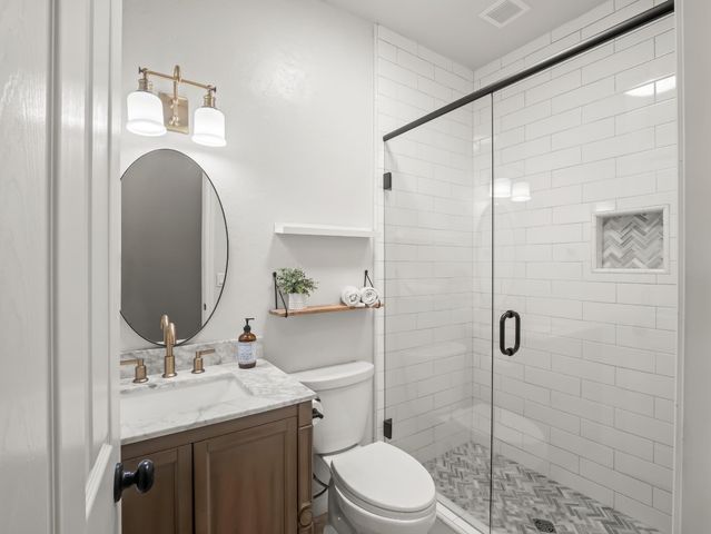 1970 N Langley, Clovis, CA 93619