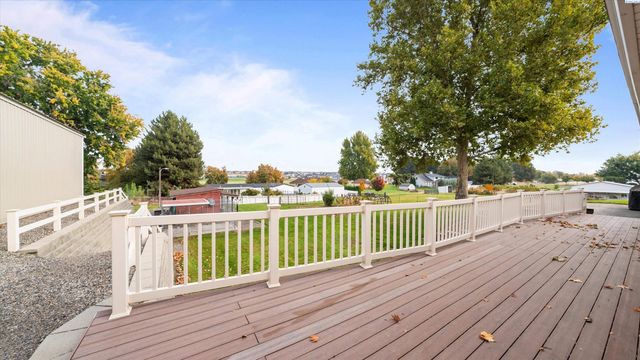 7715 W Dradie St, Pasco, WA 99301